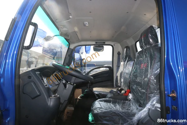 JAC Weiling K6 160 hp 4X2(6 wheels) 4.12m Single Row Box Light Truck (China VI) Cab (3) | 86Trucks