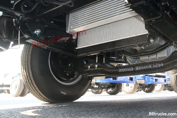 JAC Weiling K6 160 hp 4X2(6 wheels) 4.12m Single Row Box Light Truck (China VI) Chassis (2) | 86Trucks