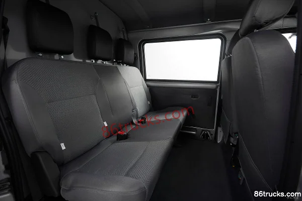 Wuling EV50 2.5T 5-seat 4.49m pure electric enclosed van 41.86kWh Cab (1) | 86Trucks