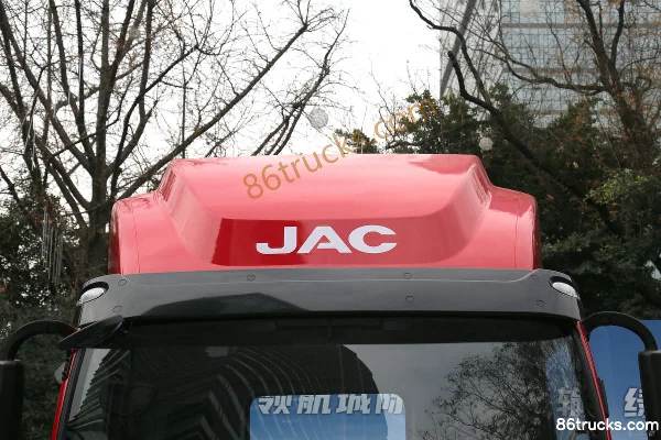 JAC Weiling K8 195 hp 4X2(6 wheels) 5.48m Row Half Stake Cargo Truck Exterior (3) | 86Trucks