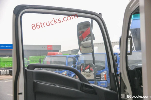 NanJun Ruijie D30G 140 ch 4X2(6 roues) 4,1 m camion porteur fourgon cabine simple (1) | 86Trucks
