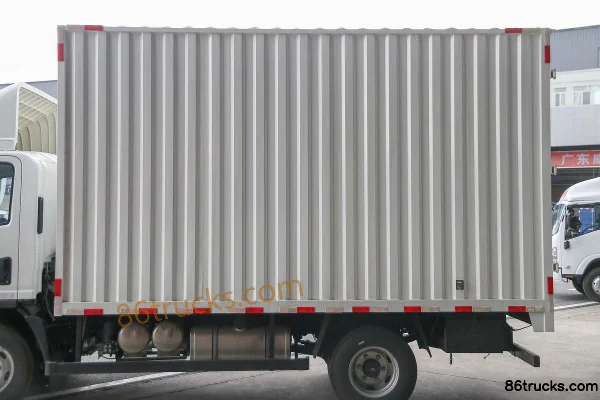 NanJun Ruijie D30G 140 ch 4X2(6 roues) 4,1 m camion porteur fourgon cabine simple Carrosserie (1) | 86Trucks
