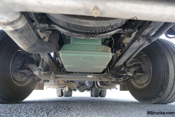 FAW Jiefang J6V heavy truck 560 hp 6X4(10 wheels) AMT automatic tractor truck (China VI) Chassis (1) | 86Trucks