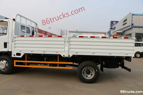 Jiangxi Isuzu Yifang ES5 170hp 4X2(6 wheels) 4.155m Single Row Flatbed Light Truck (China VI) Body (2) | 86Trucks