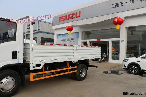 Jiangxi Isuzu Yifang ES5 170hp 4X2(6 wheels) 4.155m Single Row Flatbed Light Truck (China VI) Body (1) | 86Trucks