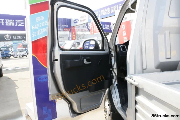 Kairui Youjin T70L Xingfu Edition 1.5L 116hp 4X2(6 wheels) Gasoline 3.6m Single Row Flatbed Micro Truck (China VI) Cab (1) | 86Trucks