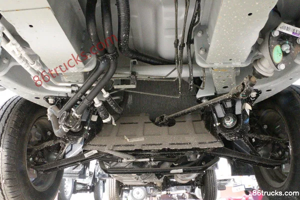 Foton Xiangling M1 1.6L 122 hp 4X2(6 wheels) 3.05m Single Row Van Mini Truck (China VI) Chassis (1) | 86Trucks
