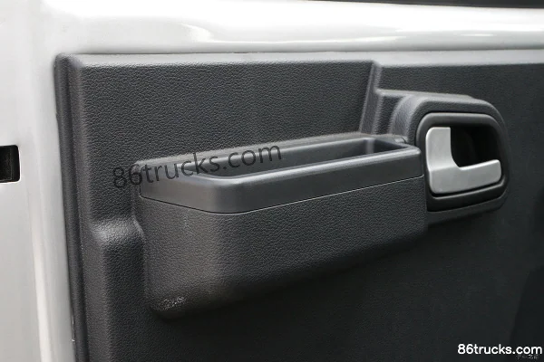 Karry Youjin T70 Deluxe 1.5L 116hp 4X2(6 wheels) Gasoline 3.4m Single Row Van Micro Truck (China VI) Cab (2) | 86Trucks