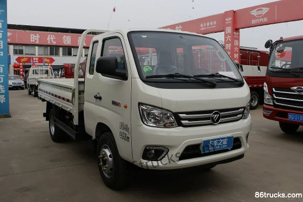 Foton Xiaoyun W3 95hp 4X2(6 wheels) 3.3m Semi-Forward Stake Mini Truck Exterior