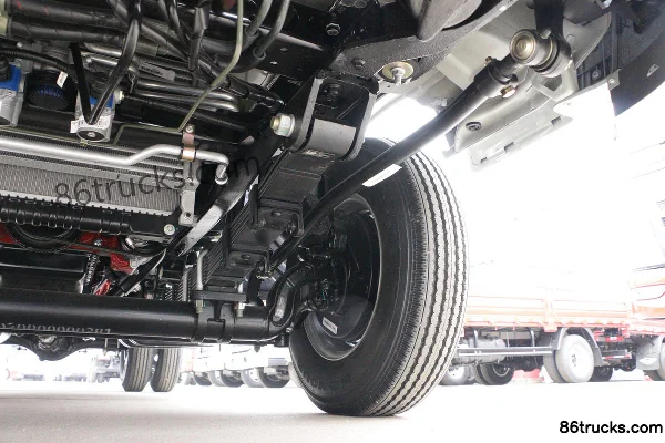 Foton Xiaoyun W3 95 hp 4X2(6 wheels) 3.3m Semi-row Flatbed Light Truck (China VI) Chassis (3) | 86Trucks