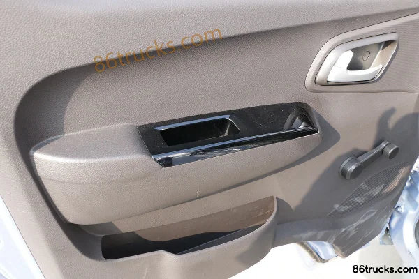Foton Xiangling M1 Comfort 1,2 L 91 ch 4X2(6 roues) essence 3,05 m camion léger à ridelles à cabine simple (China VI) (pneus arrière simples