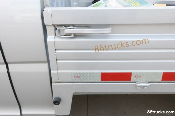 XINLONGMA Qiteng N30 Basic 1.3L 91 ch 4X2(6 roues) 2.8m Camion plateau simple cabine (China VI) Carrosserie (2) | 86Trucks