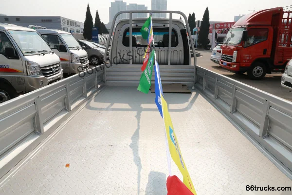 Kama Ruiling 1,3 L 91 ch 4X2(6 roues) essence 3,1 m camion plateau semi-cabine (China VI) Carrosserie (2) | 86Trucks