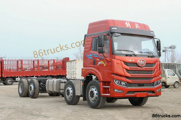 FAW Jiefang Qingdao Han V2.0 heavy truck 320hp 8X2(10 wheels) 9.5m van cargo truck (China VI) Exterior