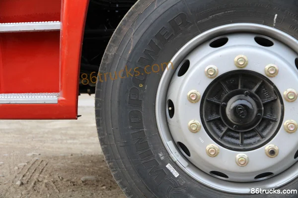 FAW Jiefang Qingdao Han V camion porteur 220 ch 4X2(6 roues) 6,75 m camion porteur à ridelles Châssis (2) | 86Trucks