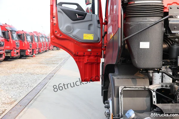 Dongfeng Commercial Vehicle Tianlong KL Heavy Truck 430hp 6X4(10 wheels) Hazardous Materials Tractor Truck (China VI) (Hydraulic Retarder) C