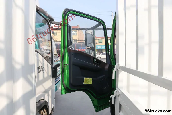 SHACMAN Commercial Vehicle Xuande E9 4.5T 4.15m Single Row Pure Electric Cargo Light Truck 96.7kWh 4X2(6 wheels) Interior (1) | 86Trucks