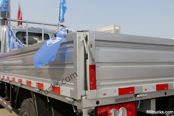 Foton Times Linghang 5 (Blue Bull King) 158hp 4X2(6 wheels) 4.17m single-row stake truck (China VI) Body (3) | 86Trucks