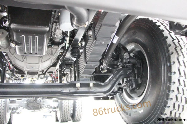 Dongfeng Liuqi New Chenglong M3 6.9L Diesel 350 hp 6X4(10 wheels) Fast Gear 12-speed 5.2m Dump Truck Chassis (3) | 86Trucks