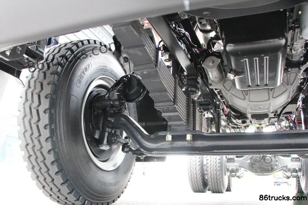 Dongfeng Liuqi New Chenglong M3 6.9L Diesel 350 hp 6X4(10 wheels) Fast Gear 12-speed 5.2m Dump Truck Chassis (2) | 86Trucks