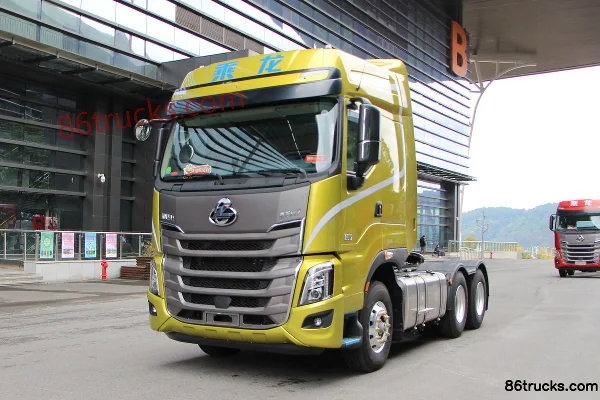 Dongfeng H7 10.5L Diesel 460hp 6X4(10 wheels) Fast Gear 12-Speed Hazardous Materials Tractor Truck Exterior (3) | 86Trucks