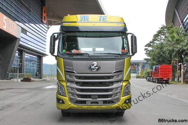 Dongfeng H7 10.5L Diesel 460hp 6X4(10 wheels) Fast Gear 12-Speed Hazardous Materials Tractor Truck Exterior (2) | 86Trucks
