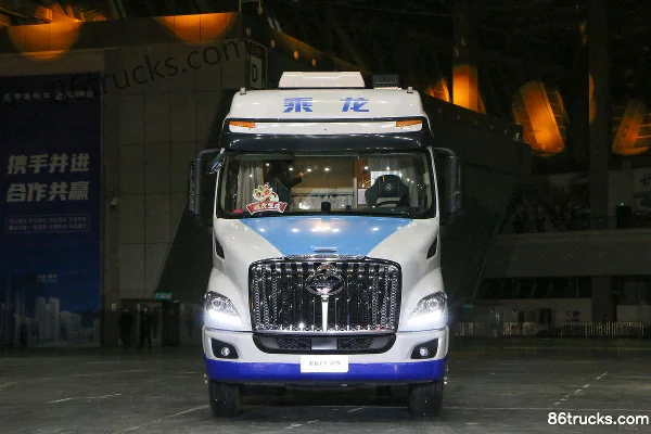 Dongfeng Liuqi Chenglong T7 560 hp 6X4(10 wheels) AMT Automatic Tractor Truck Exterior (2) | 86Trucks