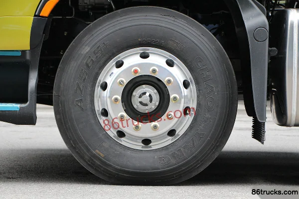 Dongfeng H7 10.5L Diesel 460hp 6X4(10 wheels) Fast Gear 12-Speed Hazardous Materials Tractor Truck Chassis (1) | 86Trucks