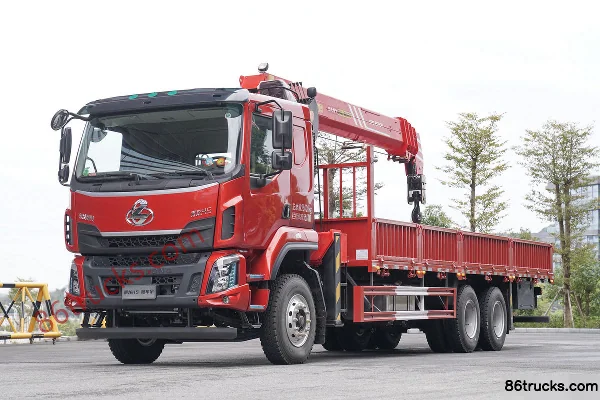 Dongfeng Liuqi Chenglong H5 300hp 6X4(10 wheels) 8.15m Truck-Mounted Crane (SANY Palfinger) Exterior (3) | 86Trucks