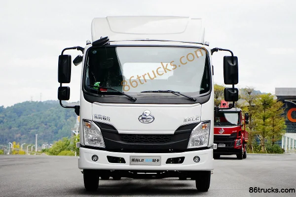 Dongfeng Liuqi Chenglong L2 Light Truck 165hp 4X2(6 wheels) 4.2m Single Row Van Cargo Truck (China VI) Exterior (2) | 86Trucks