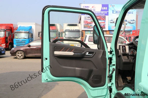Foton Aoling M-Card 122hp 4X2(6 wheels) 3.7m Single Row Flatbed Light Truck (China VI) Cab (1) | 86Trucks