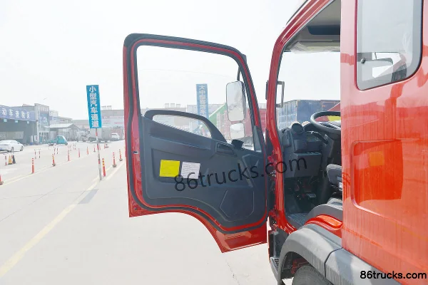 FAW Jiefang Hu VH 160 hp 4X2(6 wheels) 5.4m Semi-row Stake Truck (Fast Gear 8-speed) Cab (1) | 86Trucks