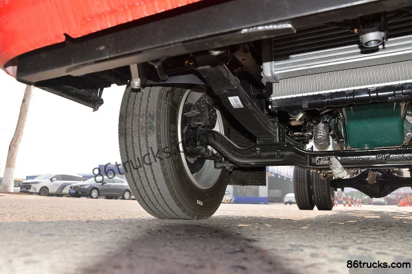 FAW Jiefang Hu VH 160 hp 4X2(6 wheels) 5.4m Semi-row Stake Truck (Fast Gear 8-speed) Chassis (2) | 86Trucks