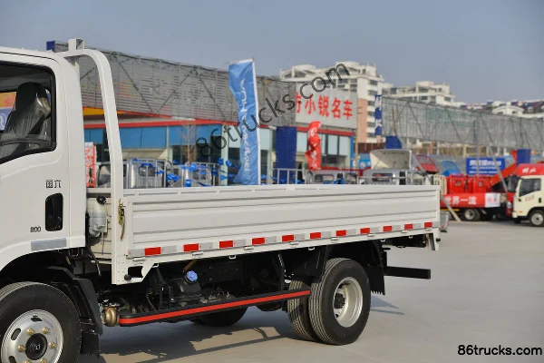Hyundai Commercial Vehicle Hongtu 200 88hp 4X2(6 wheels) 3.37m semi-row flatbed light truck Body (1) | 86Trucks