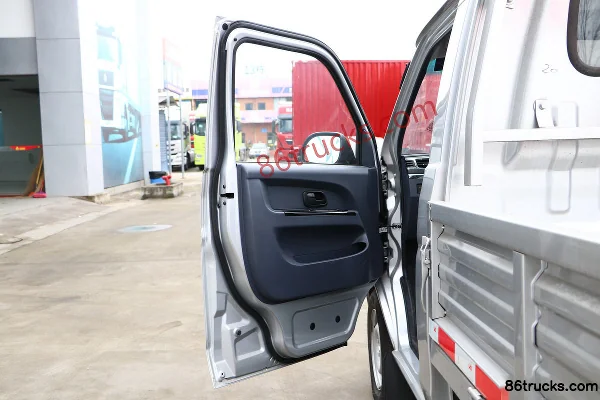 Jinbei T30 1,5 L 102 ch 4X2(6 roues) essence 3,1 m micro camion plateau à ridelles monoplace (China VI) Cabine (1) | 86Trucks