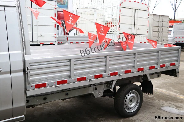 Jinbei T30 1,5 L 102 ch 4X2(6 roues) essence 3,1 m micro camion plateau à ridelles monoplace (China VI) Carrosserie (1) | 86Trucks