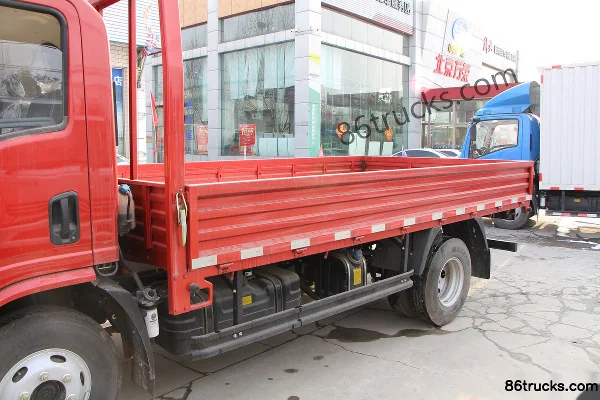 SHACMAN Light Truck Delong K3000 Lightweight Comfort Edition 150 hp 4X2(6 wheels) 4.18m Single-row Flatbed Light Truck (China VI) Body (1)