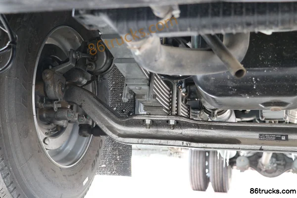 Sinotruk HOWO TX 270hp 4X2(6 wheels) 6.8m Refrigerated Truck (China VI) Chassis (2) | 86Trucks