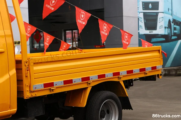 Jinbei Xinyuan T22S 1.5L 102hp 4X2(6 wheels) Gasoline 2.55m Double Row Flatbed Micro Truck (China VI) Body (1) | 86Trucks