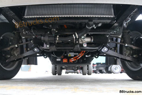 SRM Xinwang T20SEV 3.05T 3.05m Single Row Pure Electric Flatbed Micro Truck 4X2(6 wheels) Chassis (1) | 86Trucks