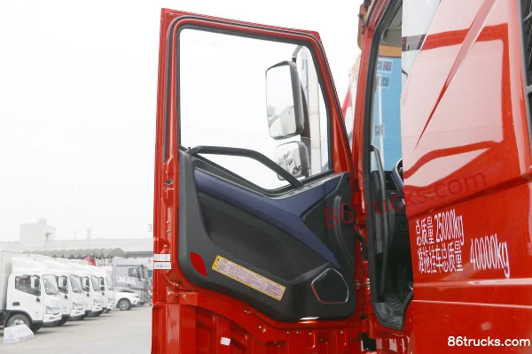 FAW Jiefang J6V Heavy Truck 560hp 6X4(10 wheels) Tractor Truck (China VI) Cab (1) | 86Trucks