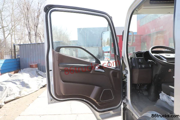 FAW Jiefang Lingtu 160 ch 4X2(6 roues) camion frigorifique 4,13 m (China VI) Cabine (1) | 86Trucks