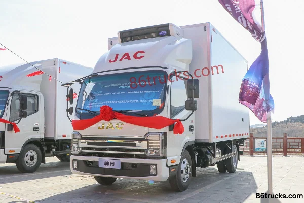 JAC Shuailing Q6 Ice Doctor 160 ch 4X2(6 roues) 4,015 m camion frigorifique (China VI) Extérieur (3) | 86Trucks