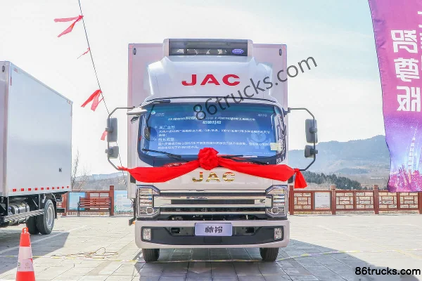 JAC Shuailing Q6 Ice Doctor 160 ch 4X2(6 roues) 4,015 m camion frigorifique (China VI) Extérieur (2) | 86Trucks