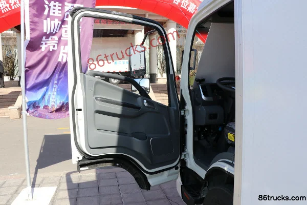 JAC Shuailing Q6 Ice Doctor 160 ch 4X2(6 roues) 4,015 m camion frigorifique (China VI) Cabine (1) | 86Trucks