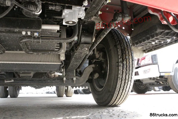 JAC Junling E3 127 ch 4X2(6 roues) 3,7 m porteur fourgon cabine simple Châssis (3) | 86Trucks