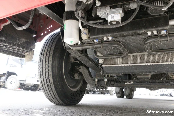 JAC Junling E3 127 ch 4X2(6 roues) 3,7 m porteur fourgon cabine simple Châssis (2) | 86Trucks