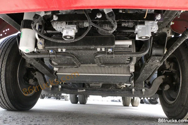 JAC Junling E3 127 ch 4X2(6 roues) 3,7 m porteur fourgon cabine simple Châssis (1) | 86Trucks