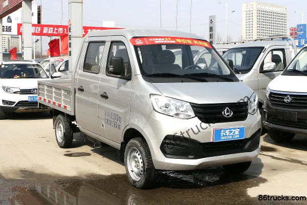 Changan Kuayue Xinbao T1 1.2L 91hp 4X2(6 wheels) gasoline 2m double-row flatbed micro truck Exterior