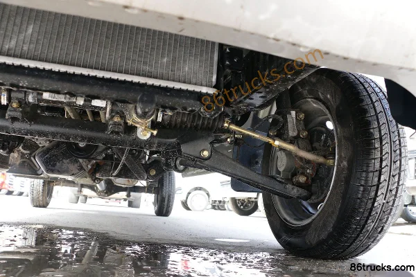 Changan Kuayue Xinbao T1 1.2L 91hp 4X2(6 wheels) gasoline 2m double-row flatbed micro truck Chassis (3) | 86Trucks